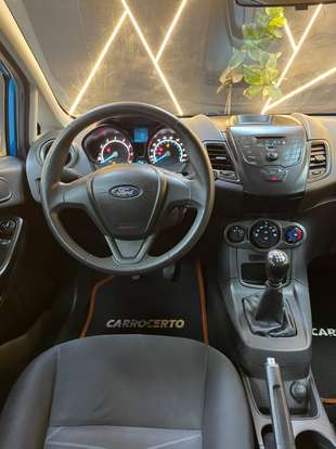 FORD-FIESTA-2014