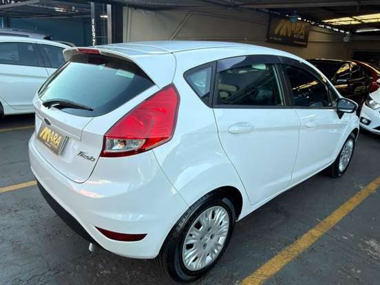 FORD-FIESTA-1.5 SE HATCH 16V FLEX 4P MANUAL FORD-FIESTA-2015