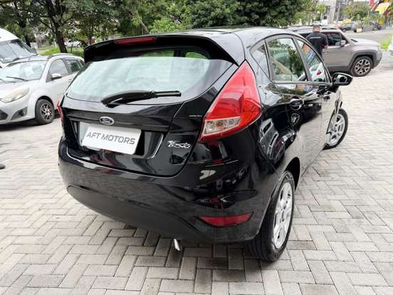 FORD-FIESTA-2013