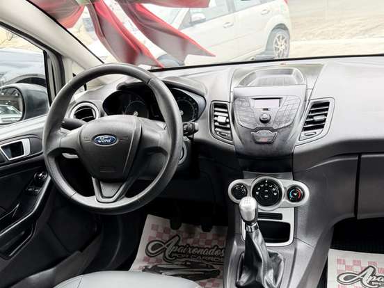 FORD-FIESTA-2013