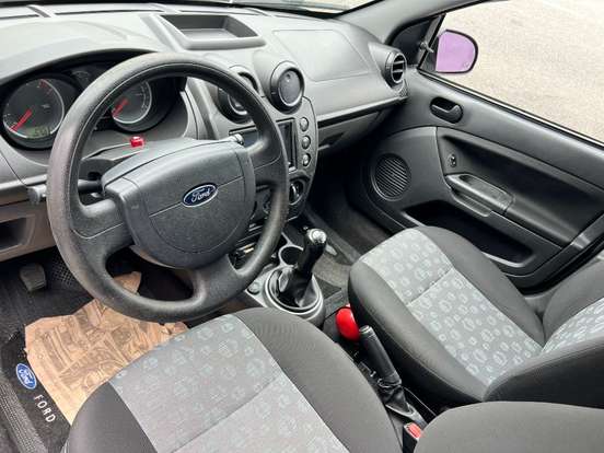 FORD-FIESTA-2011