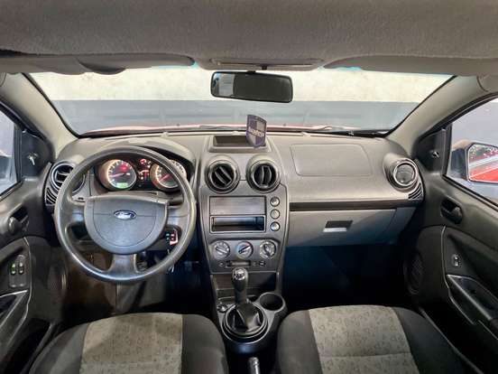 FORD-FIESTA-2011
