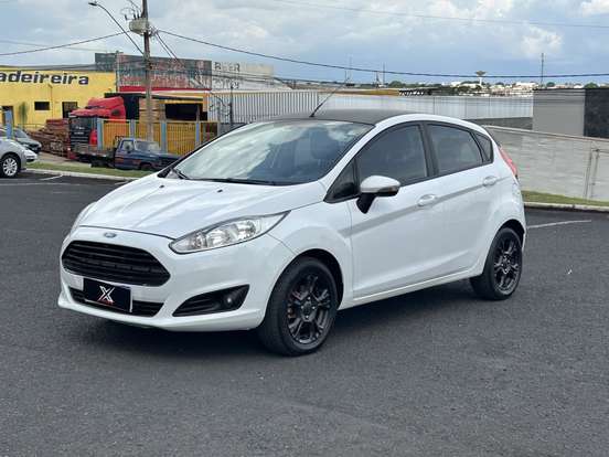 FORD-FIESTA-2014