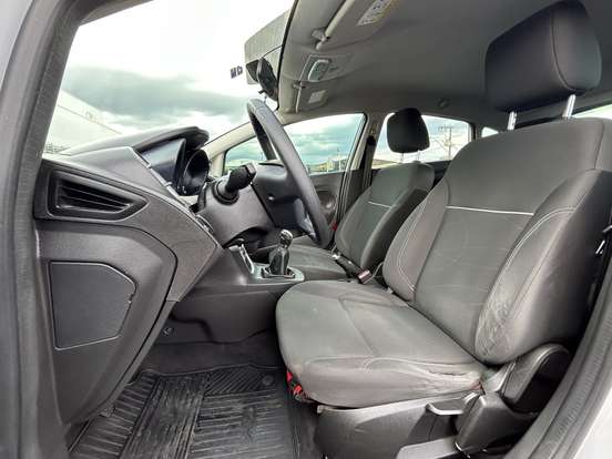 FORD-FIESTA-2014