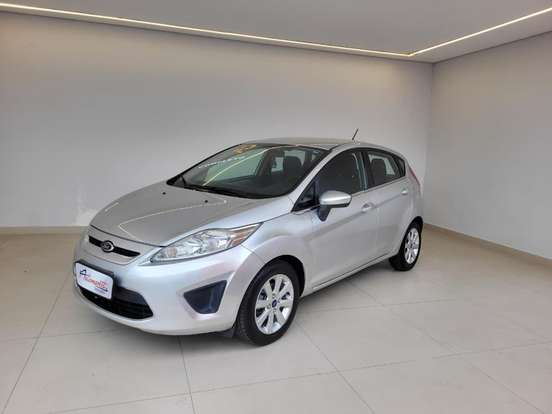 FORD-FIESTA-2012