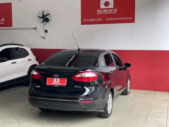 FORD-FIESTA-2015
