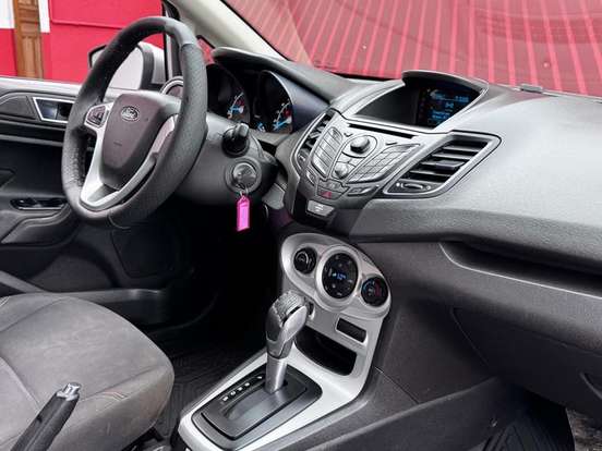 FORD-FIESTA-2013