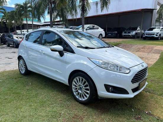 FORD-FIESTA-2014