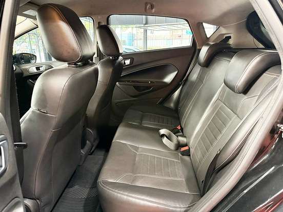 FORD-FIESTA-1.6 TITANIUM HATCH 16V FLEX 4P AUTOMÁTICO FORD-FIESTA-2014