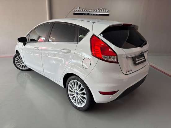 FORD-FIESTA-2013