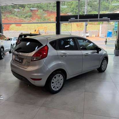 FORD-FIESTA-2018