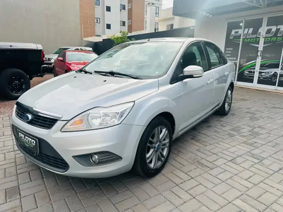 FORD FOCUS 1.6 GL 16V FLEX 4P MANUAL