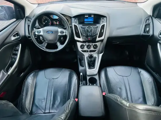 FORD-FOCUS-1.6 SE 16V FLEX 4P MANUAL FORD-FOCUS-2013