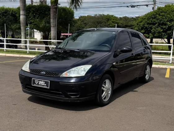 FORD FOCUS 1.6 GL 8V FLEX 4P MANUAL