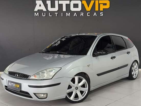 FORD-FOCUS-1.6 GLX SEDAN 8V GASOLINA 4P MANUAL FORD-FOCUS-2004