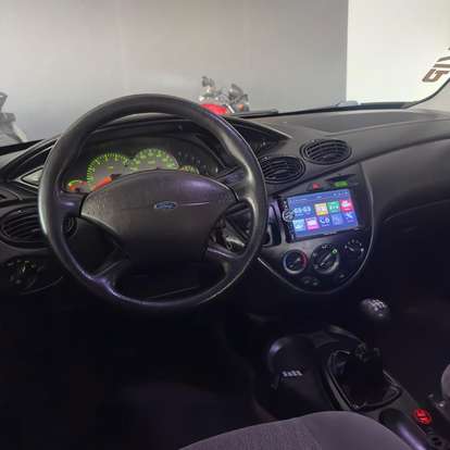 FORD-FOCUS-2004