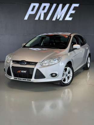 FORD-FOCUS-2015