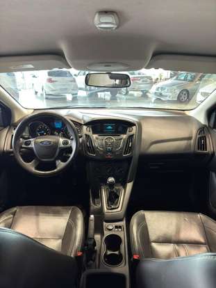 FORD-FOCUS-2015