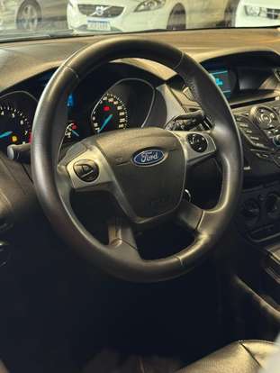 FORD-FOCUS-2015