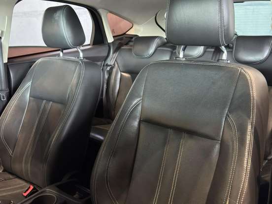 FORD-FOCUS-1.6 S 16V FLEX 4P MANUAL FORD-FOCUS-2015