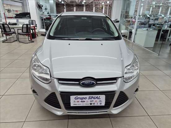 FORD-FOCUS-2013
