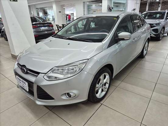 FORD-FOCUS-2013