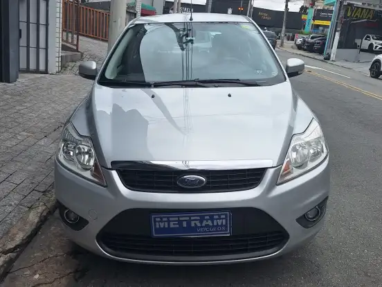 FORD-FOCUS-2.0 GLX 16V FLEX 4P AUTOMÁTICO FORD-FOCUS-2013
