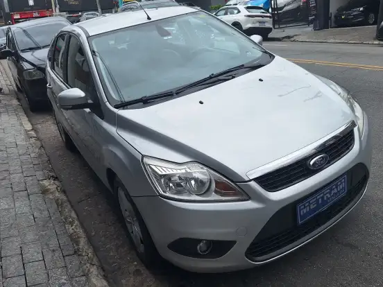 FORD-FOCUS-2.0 GLX 16V FLEX 4P AUTOMÁTICO FORD-FOCUS-2013
