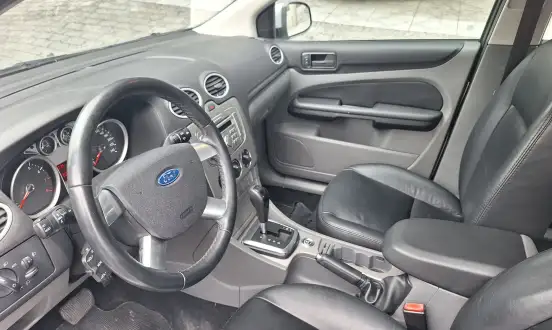 FORD-FOCUS-2013