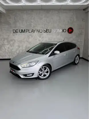 FORD-FOCUS-2017