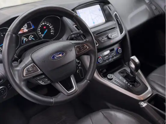 FORD-FOCUS-2.0 SE PLUS 16V FLEX 4P POWERSHIFT FORD-FOCUS-2017