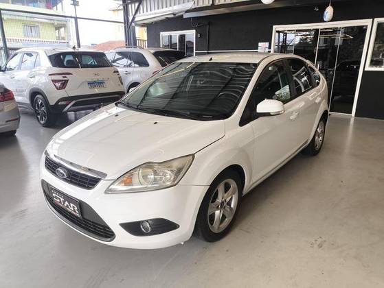 FORD FOCUS 2.0 GLX 16V FLEX 4P AUTOMÁTICO