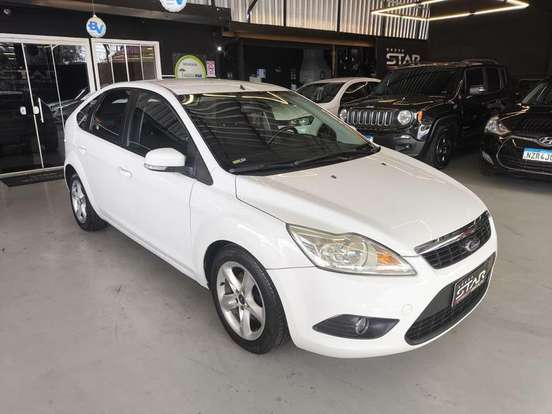 FORD-FOCUS-2.0 GLX 16V FLEX 4P AUTOMÁTICO FORD-FOCUS-2013
