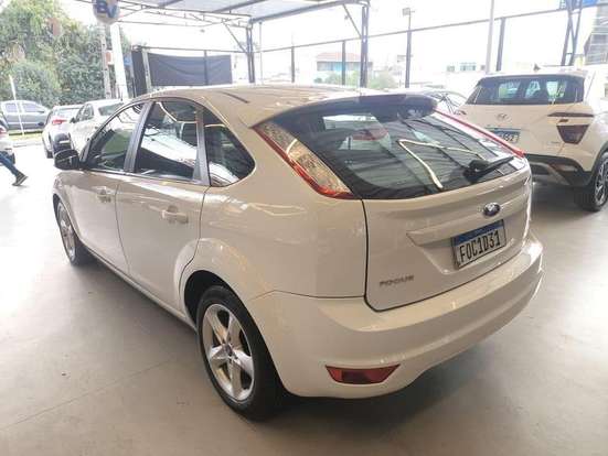 FORD-FOCUS-2013