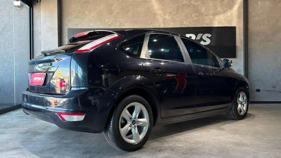 FORD-FOCUS-2013