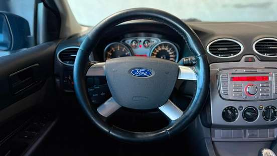 FORD-FOCUS-2013