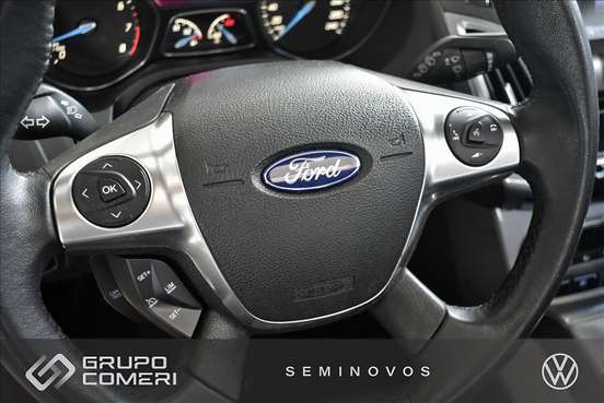 FORD-FOCUS-2014