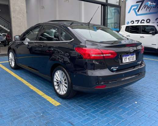 FORD-FOCUS-2016