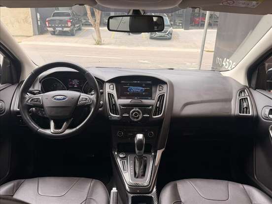 FORD-FOCUS-2016