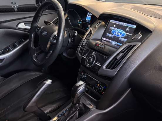 FORD-FOCUS-2.0 TITANIUM 16V FLEX 4P POWERSHIFT FORD-FOCUS-2014