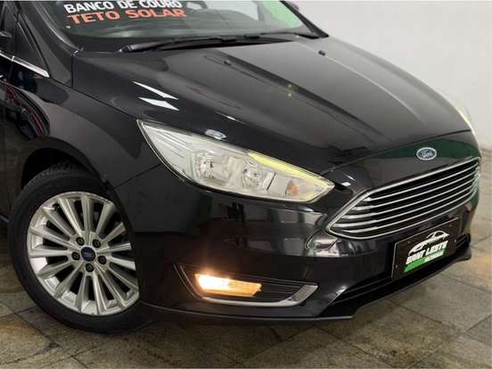 FORD-FOCUS-2.0 TITANIUM PLUS FASTBACK 16V FLEX 4P POWERSHIFT FORD-FOCUS-2017
