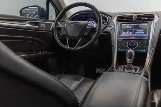 FORD-FUSION-2014