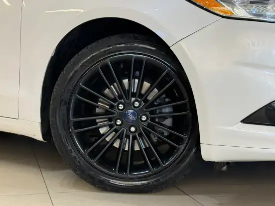 FORD-FUSION-2.0 TITANIUM FWD 16V GASOLINA 4P AUTOMÁTICO FORD-FUSION-2015