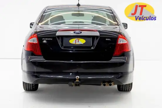 FORD-FUSION-2011