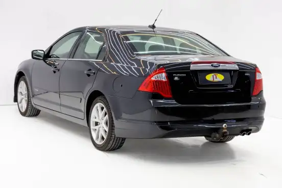 FORD-FUSION-2011