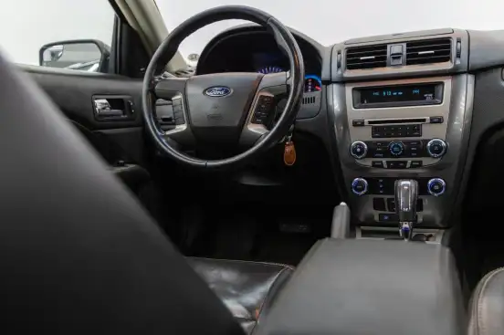 FORD-FUSION-2011