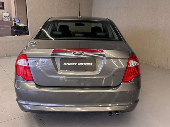 FORD-FUSION-2010