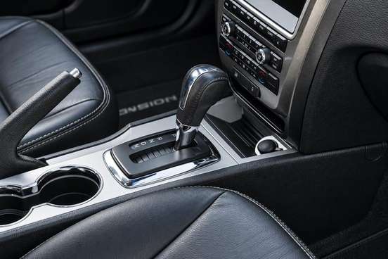 FORD-FUSION-2011