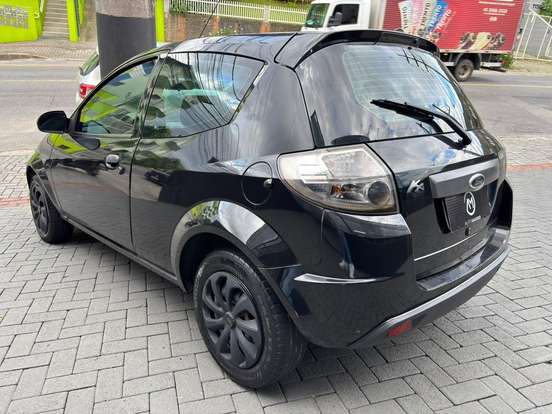 FORD-KA-2011