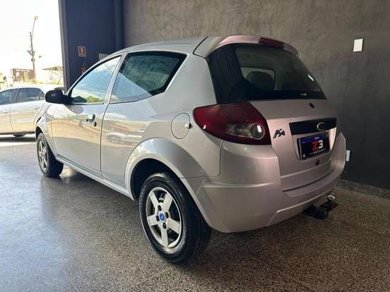 FORD-KA-2010